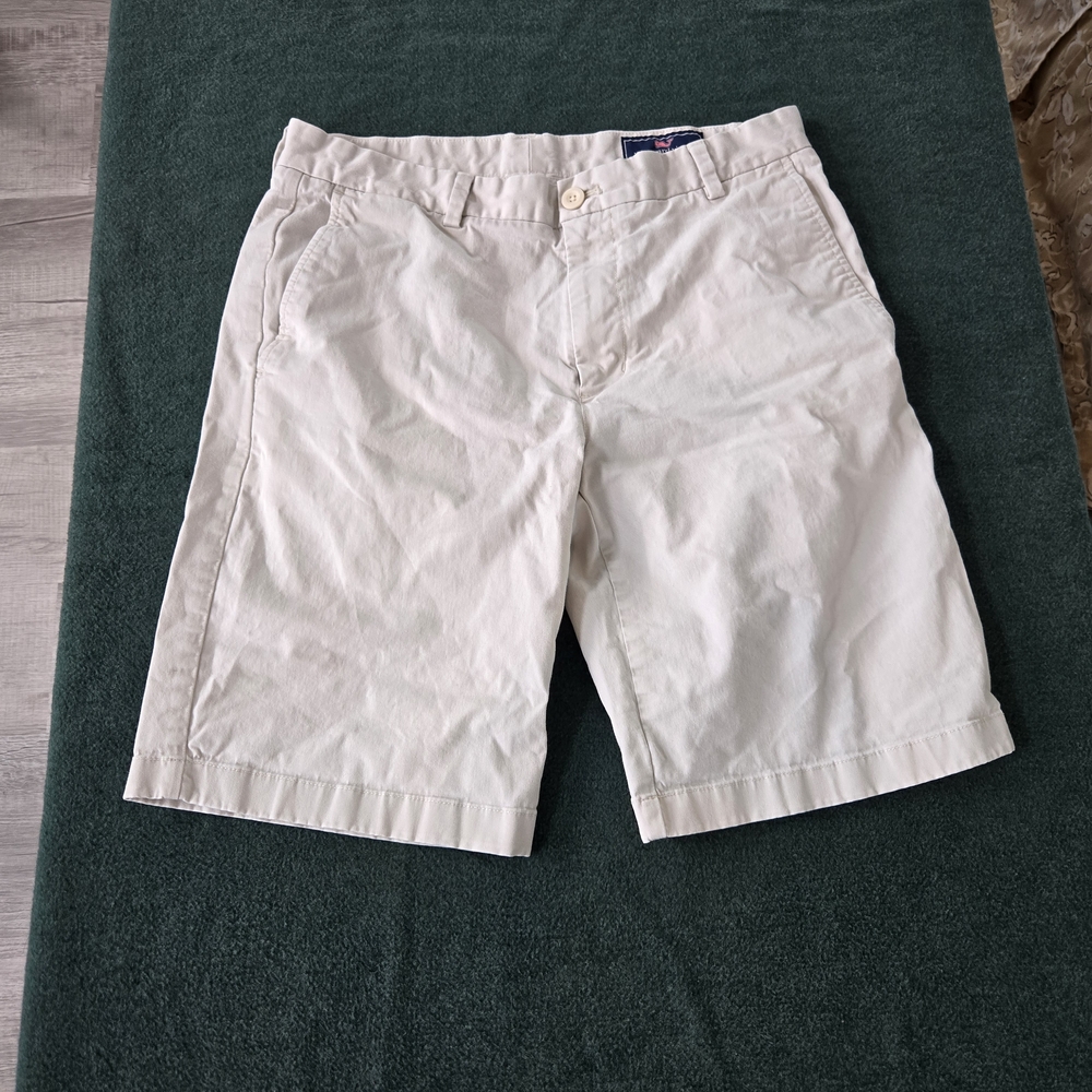 Men's Vineyard Vines Flat Front Tan Shorts 34